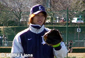 平野投手のキャッチボール指導