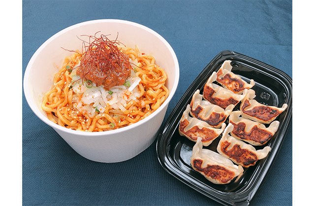 汁なし担々麺と焼餃子セット