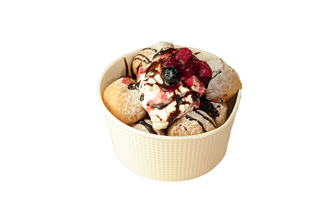 山盛りプチシュークリーム