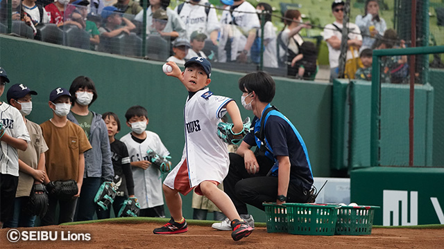 野球体験の様子