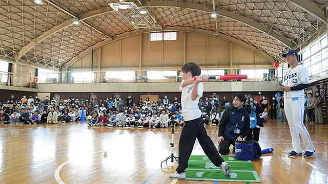 富岡小学校訪問時の様子