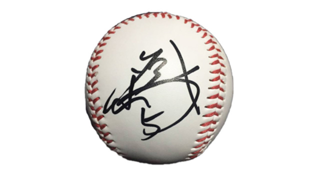 選手直筆サイン入りボール