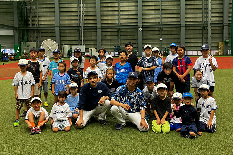 写真撮影もできる選手サイン会