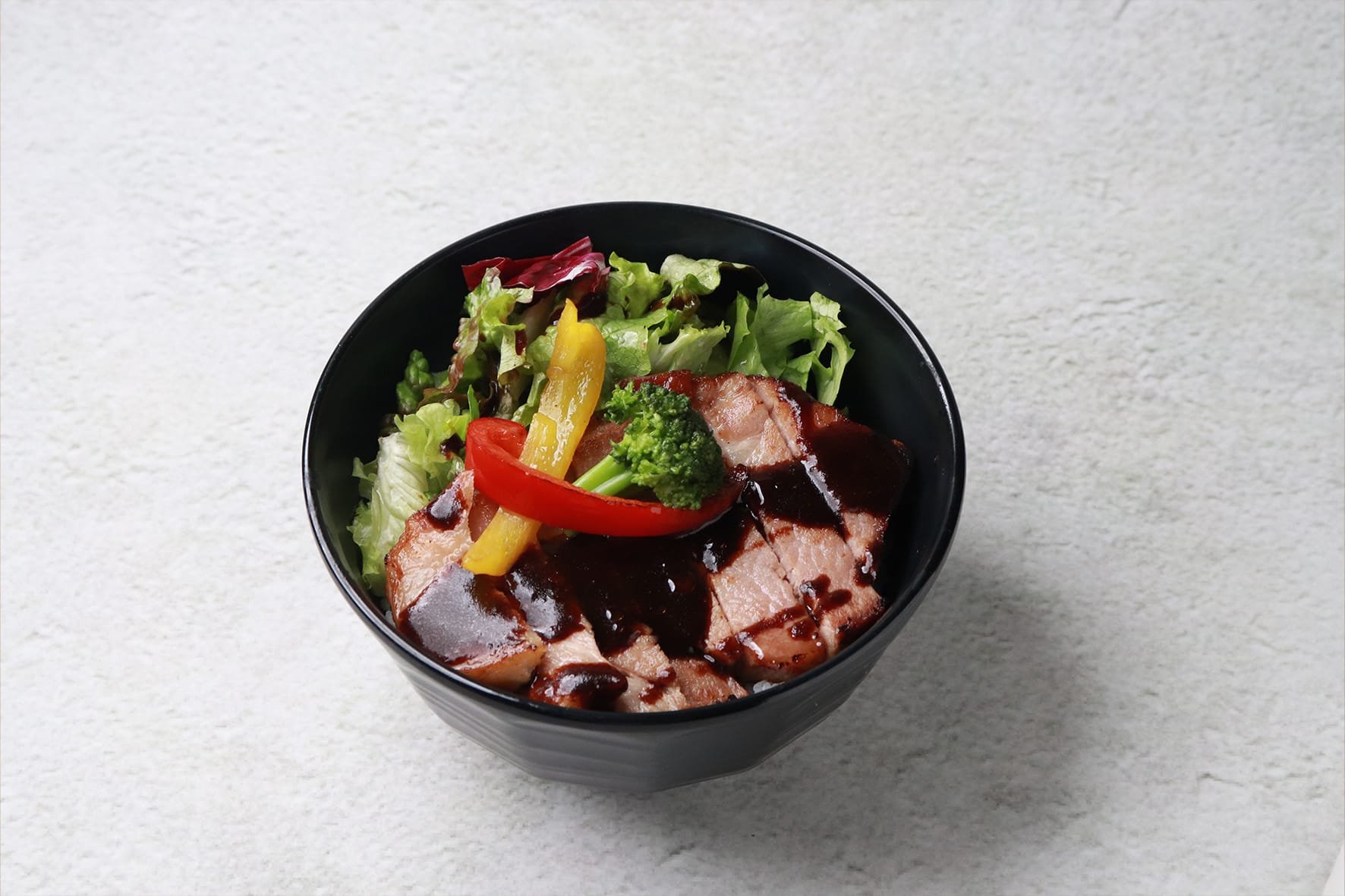 四元豚のポークステーキ丼