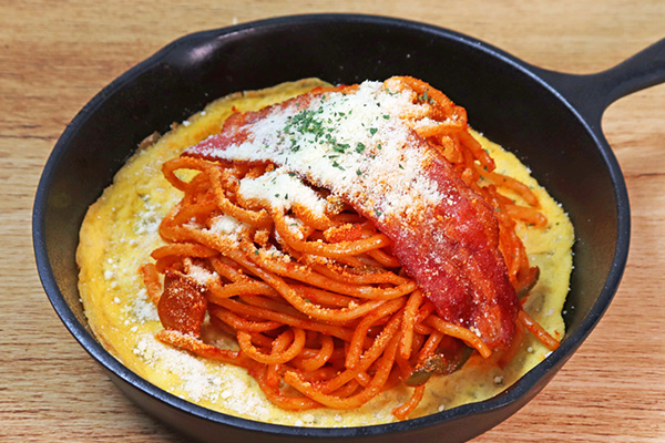 鉄板風ナポリタン