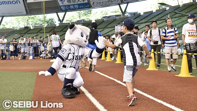 9/15、16マスコットハイタッチベースランニング体験