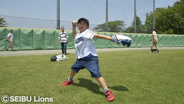 第二球場キャッチボール