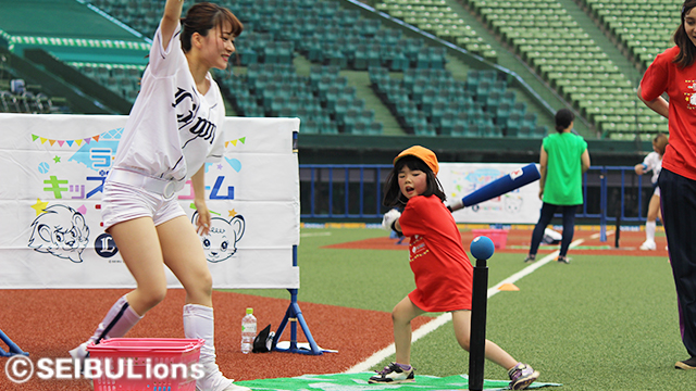 パワフルなバッティング