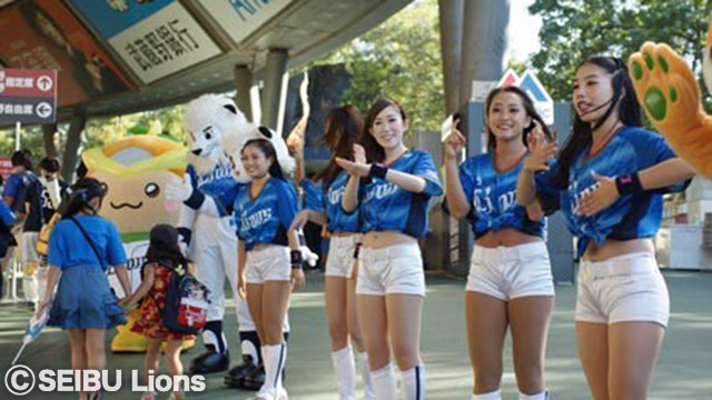 昨年の手話グリーティングの様子