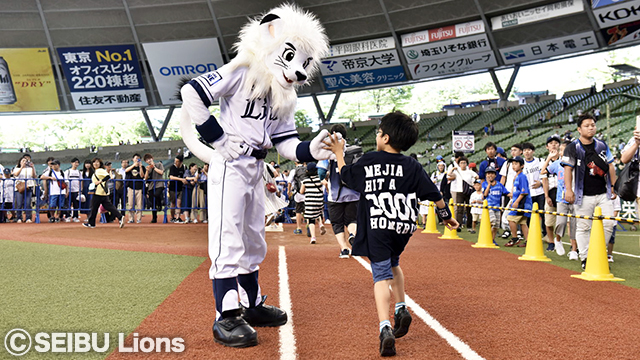 9/15、16マスコットハイタッチベースランニング体験