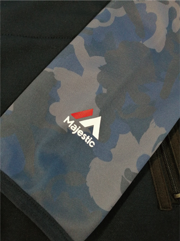 【マジェスティック】ジップアップパーカー