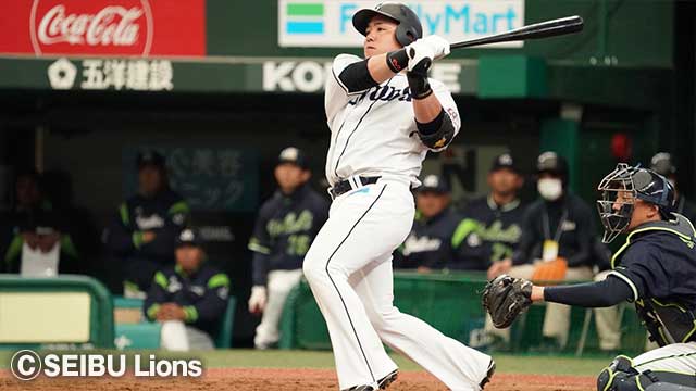 山川穂高選手プレー写真