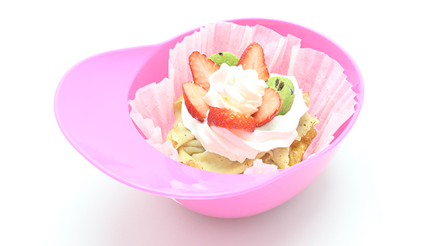 ピンクヘルメットいちごクレープ