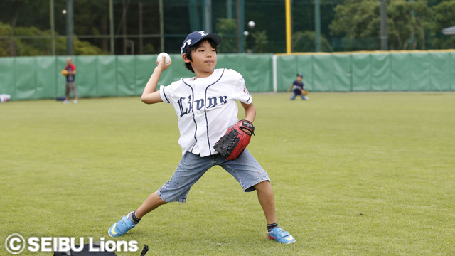 第二球場キャッチボール1