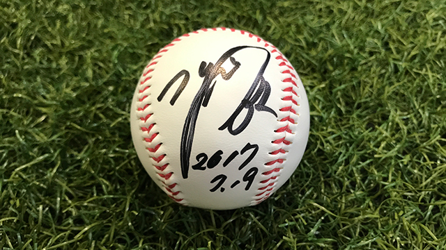 ファーム(二軍)ヒーロー選手直筆サインボール