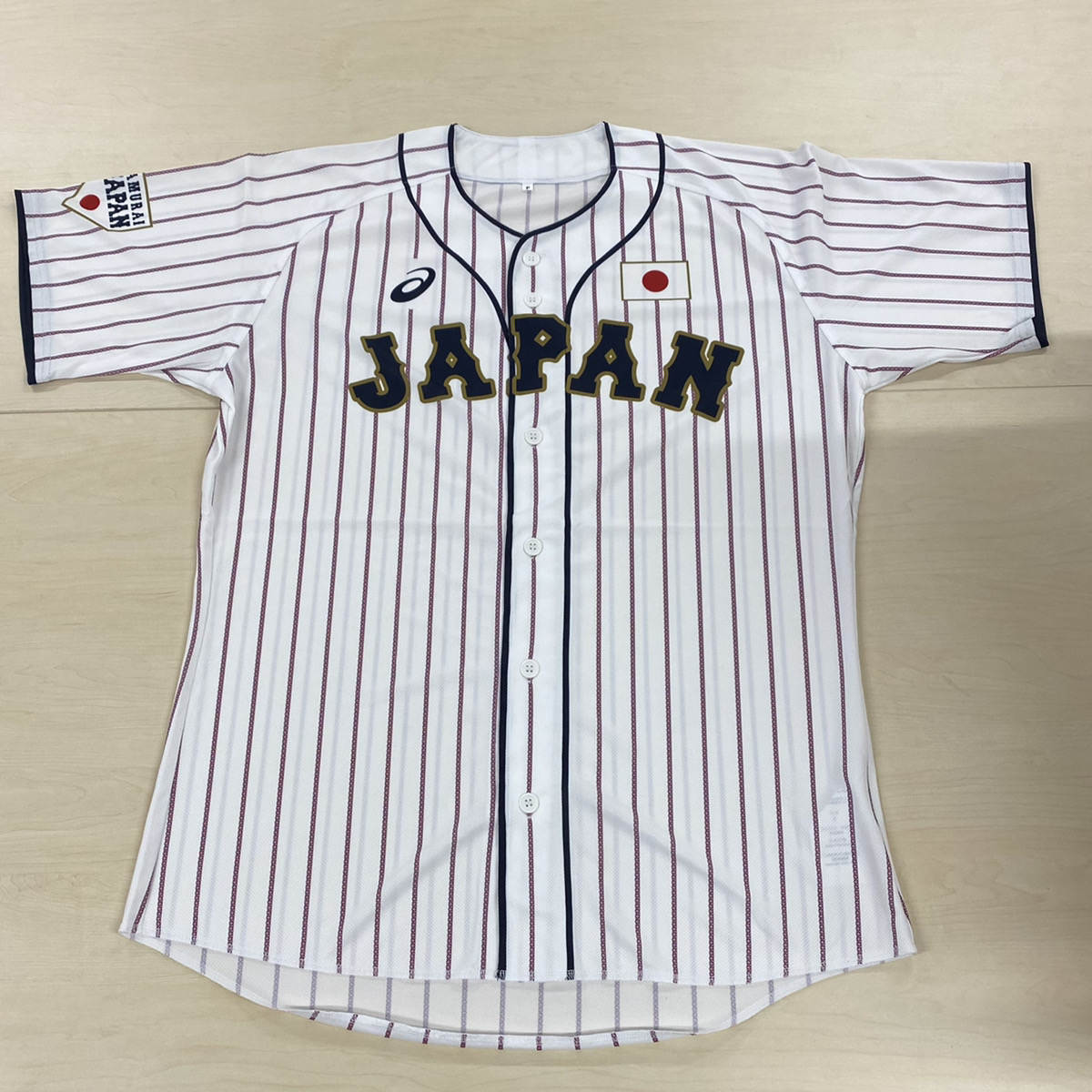 サイン入りユニフォーム