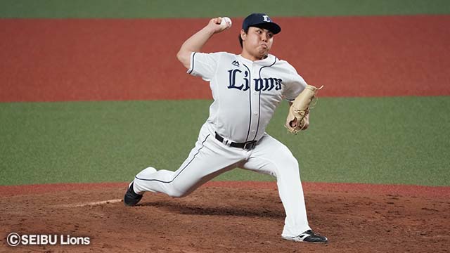 平良海馬投手プレー写真