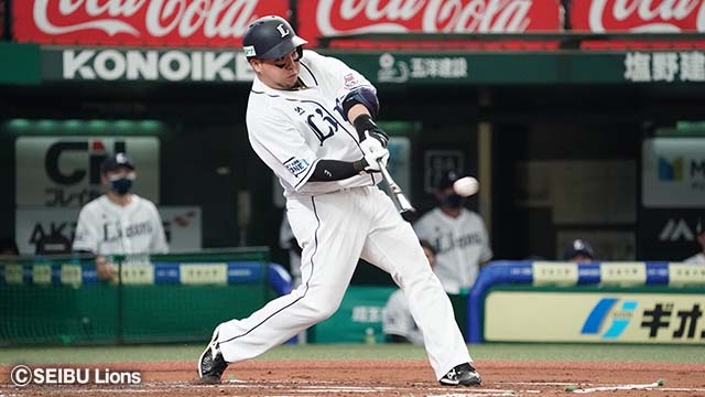 山川穂高選手プレー写真