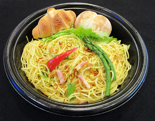 アスパラとベーコンのペペロンチーニ