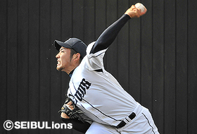 力のあるボールを投げ込む菊池投手