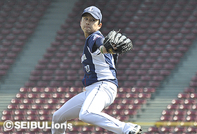 先発し6回を投げた野上投手