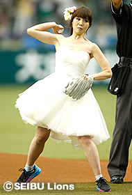 ウエディングドレスを着てのプリンセスピッチ