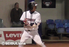 星選手が打席でも集中した姿を見せる