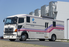 乳がん検診車が登場