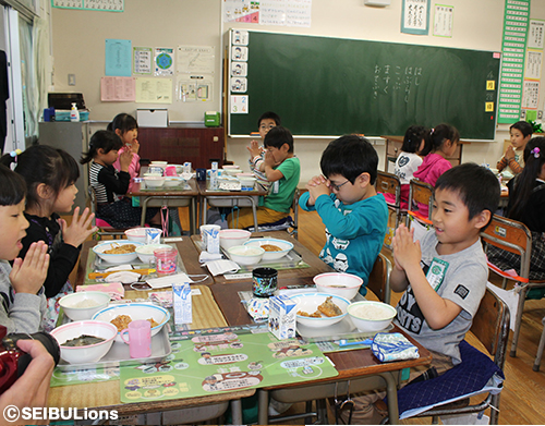 ライオンズ食育ランチョンマット