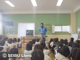 熱弁をふるう大塚氏