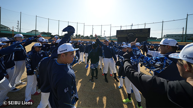 西武、開幕3連戦で来場者全員に限定グッズを配布｜パ・リーグ